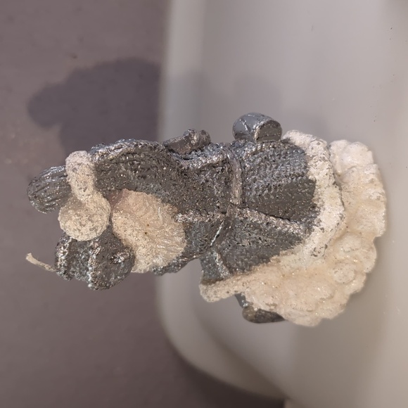 Santa , Tree and Bear Wax Candle Set in Grey, White and Silver - Picture 6 of 11